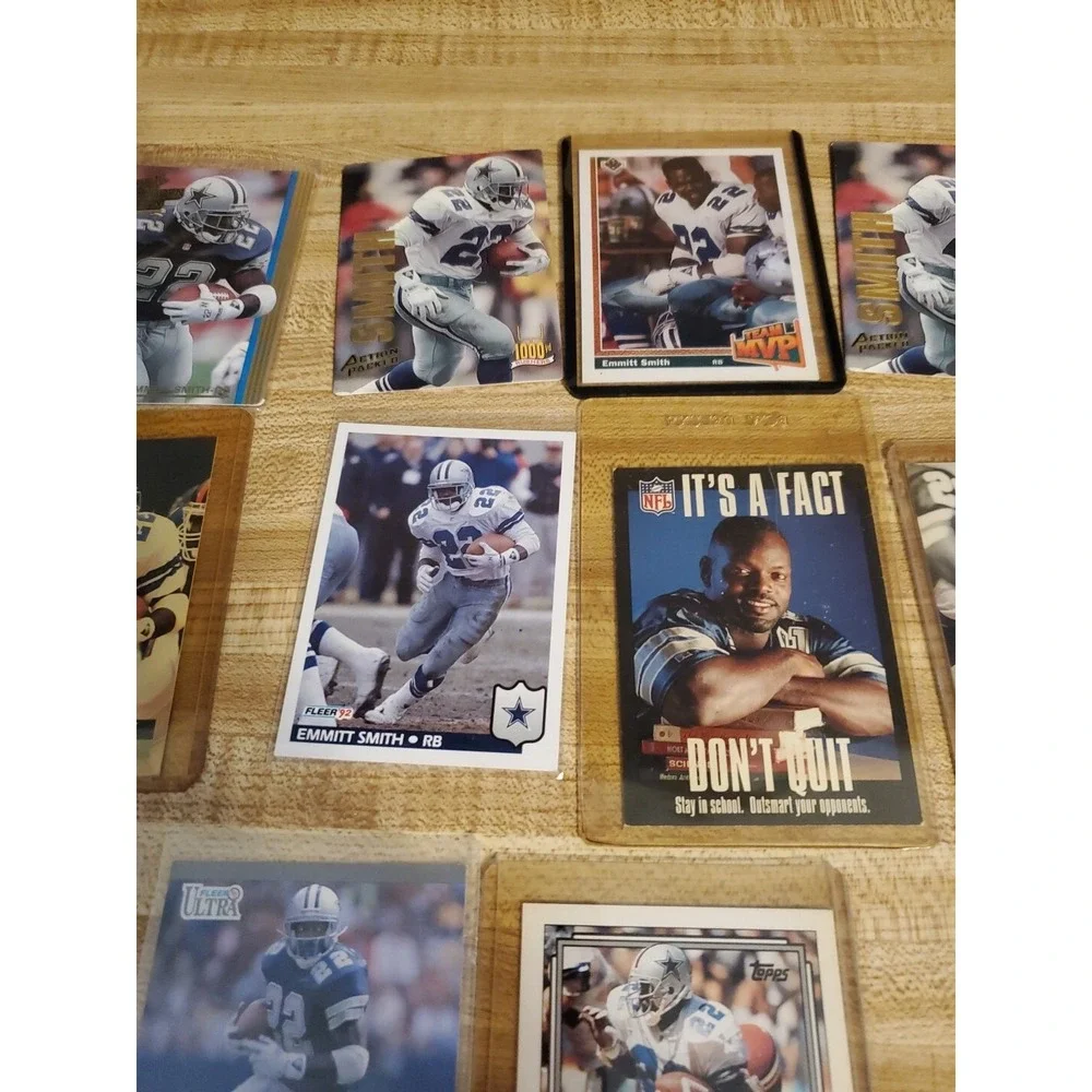 1990s-2000s Topps Football Emmitt Smith 18-card lot - Dallas Cowboys Legend